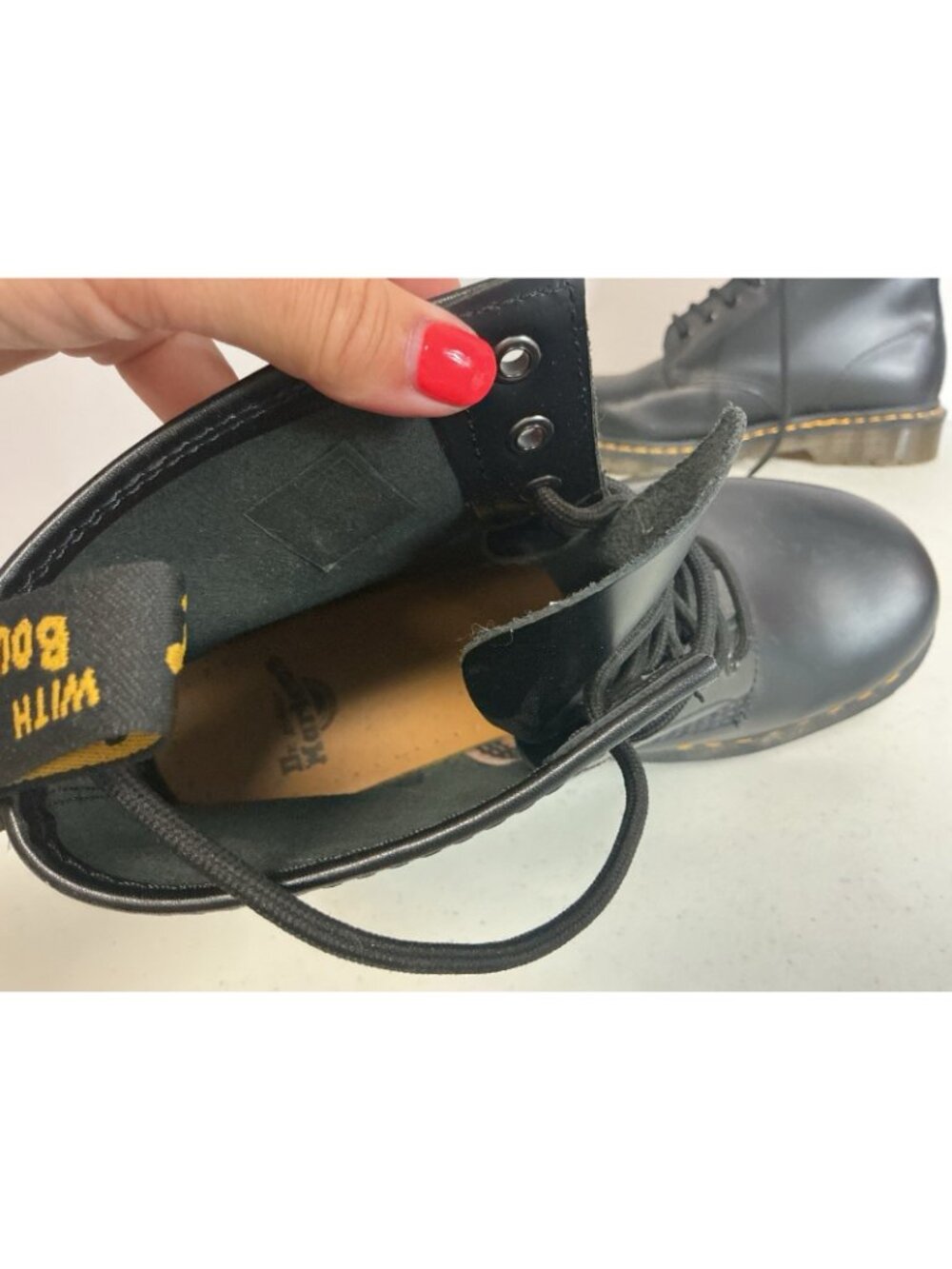 Doc Martens Combat Boots Black Leather Mens 10.5 New - Picture 8 of 9